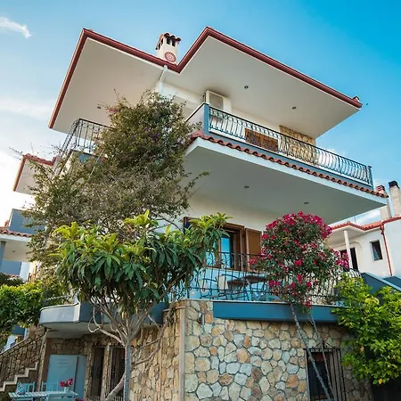 Apartment Bouganvillia Homes *