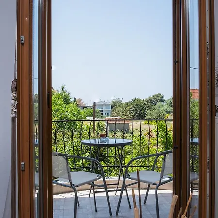 Apartment Bouganvillia Homes